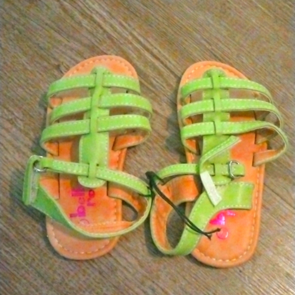 Bella Rose toddler sandals green, sz 7c